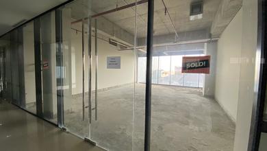 Ruang Kantor di Gedung Apartemen Evencio di Depok