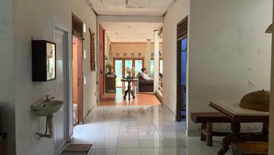 Penawaran Langka, rumah Prestisius di Jagakarsa, Jakarta Selatan, LB 200m²