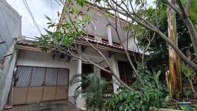Rumah Area Luxury Beji, Depok - Harga Menarik 3 Miliar
