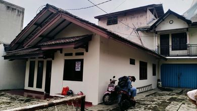 Kesempatan Langka, rumah Mewah di Margonda, Depok, LB 300m²