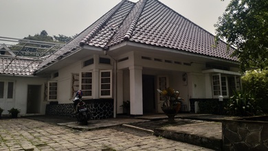 Kesempatan Langka, rumah Prestisius di Menteng, Jakarta Pusat, LB 318m²