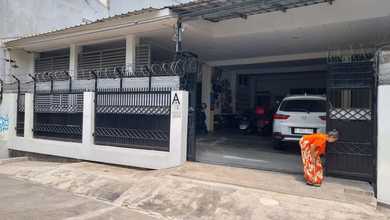 Dijual rumah Eksklusif di Tanah Abang, Jakarta Pusat - LT 241m²