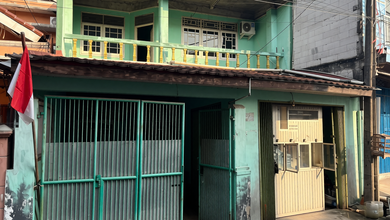 Rumah Dijual di Kembangan, Jakarta Barat, LB 110m², Harga Kompetitif!