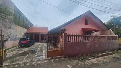 For Sale rumah Eksklusif di Beji, Depok - LT 350m²