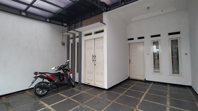 Kesempatan Rumah di Pejaten Timur, Jakarta Selatan, LB 180m², Harga 1,65 Miliar